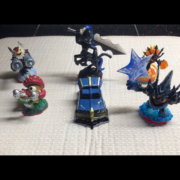 1 Activision Portal of Power-Xbox 360 & 88 Activision Skylanders - Picture 8 of 16